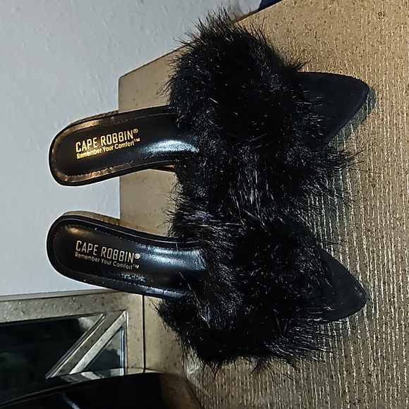 Fur heels - Picture 4 of 14